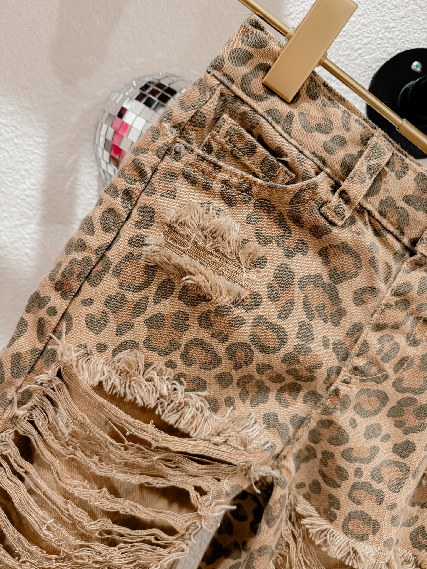 Leopard Barrel