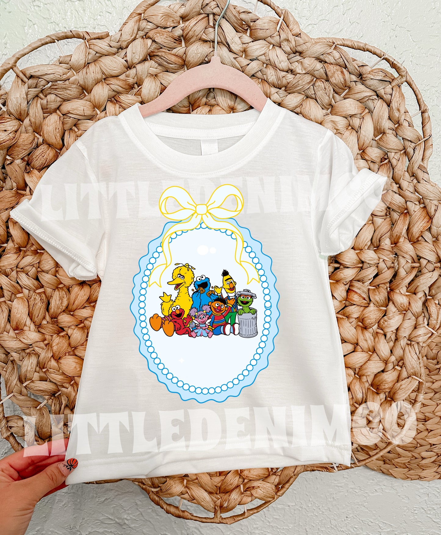 Street friends frame