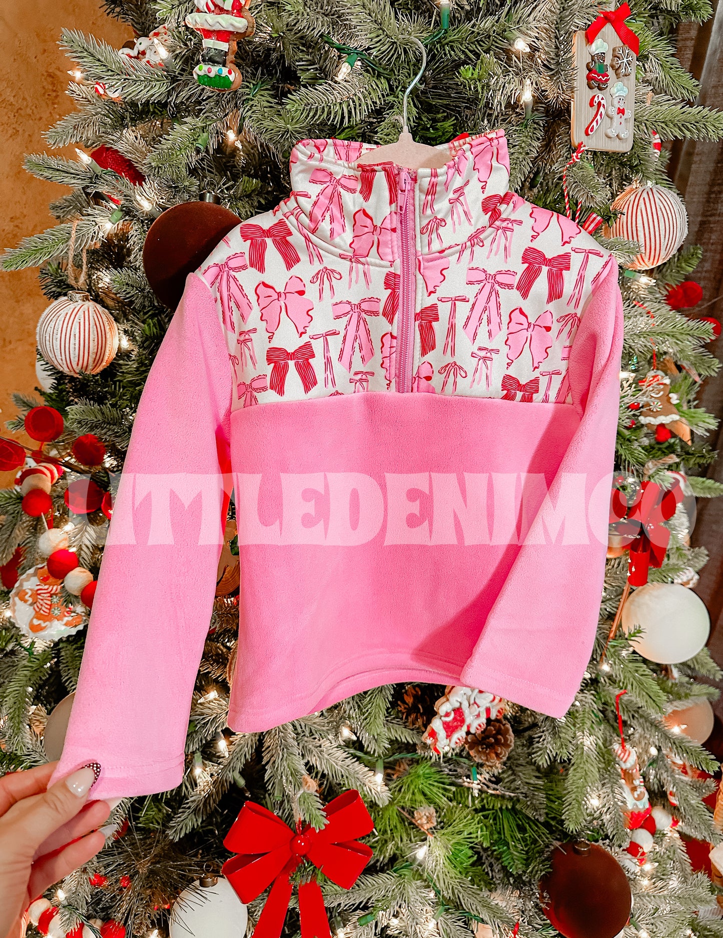 Bows quarter zip (NO CODES)