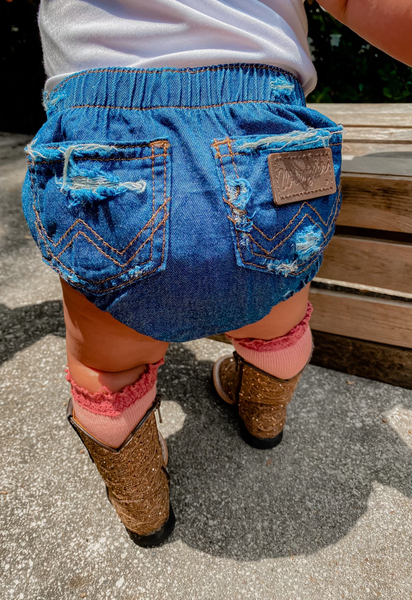 Wrangler Shortie Bums